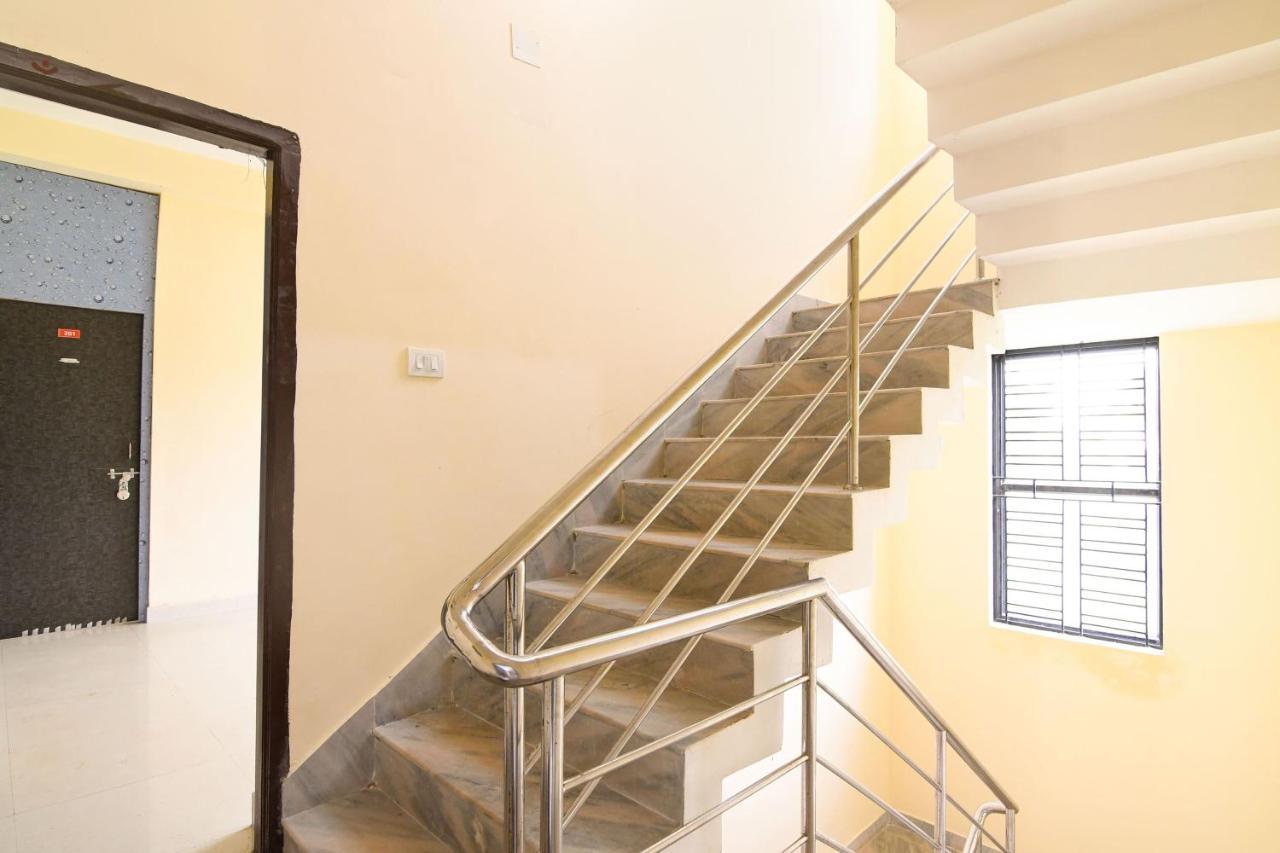 בובנשוואר Hotel O Royal A Palace מראה חיצוני תמונה